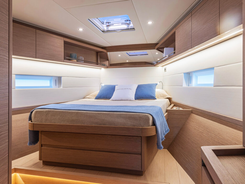 Grand Soleil 52 Performance stateroom