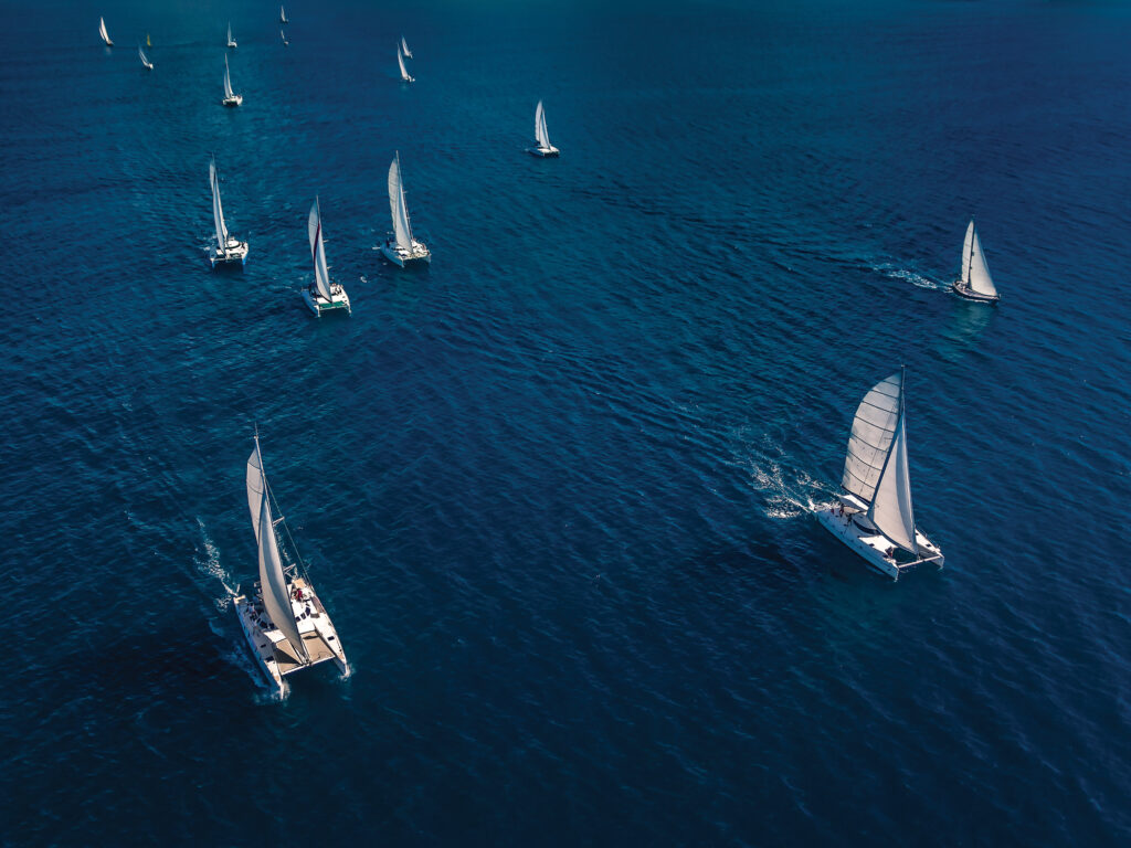 Regatta in the Indian Ocean, monohulls and catamarans