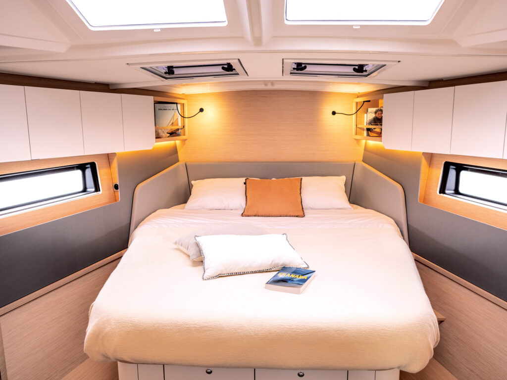 Dufour 44 stateroom