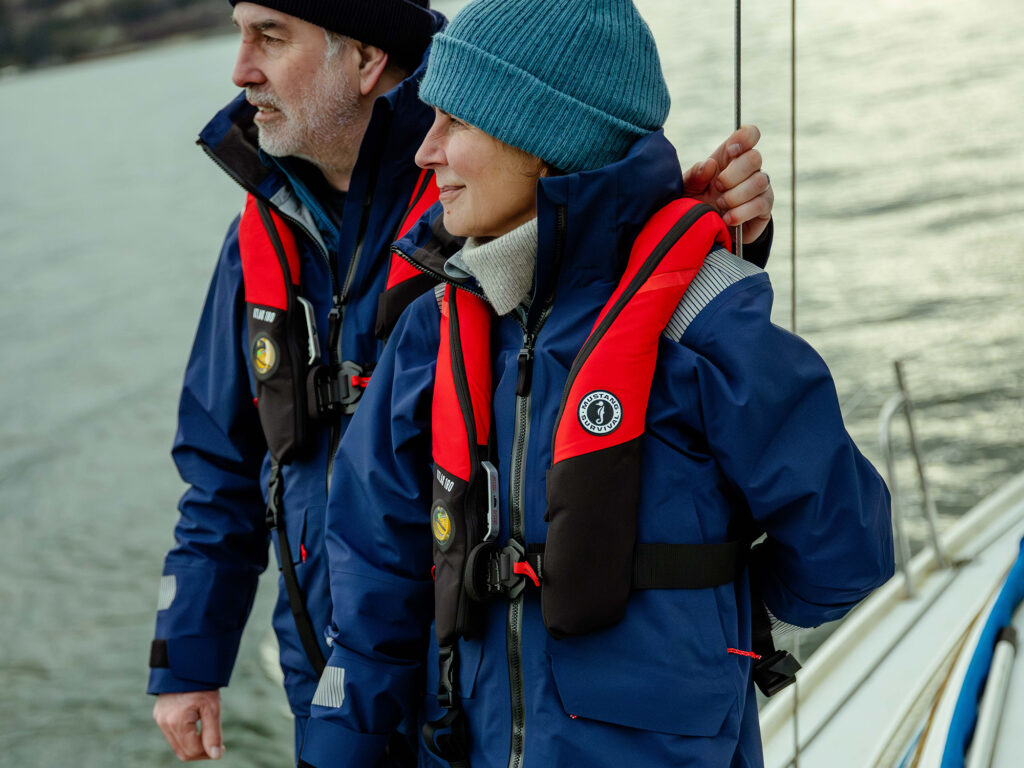 Atlas 190 DLX Hammar Life Jacket