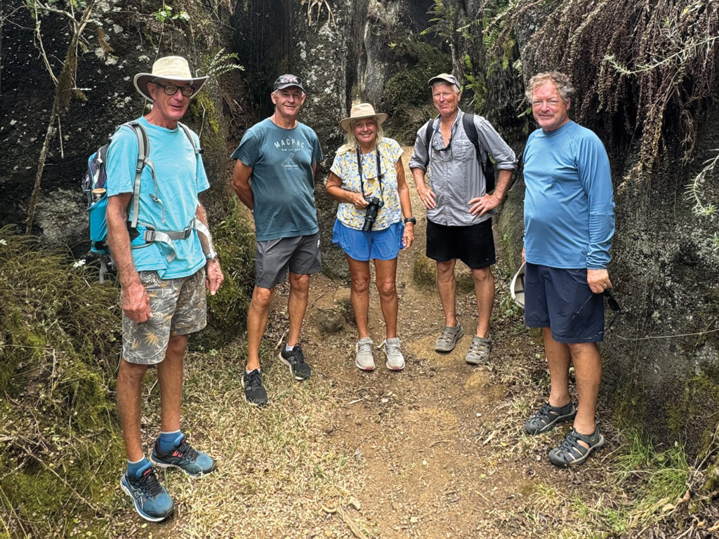 crew of the 2004 Fountaine Pajot 60