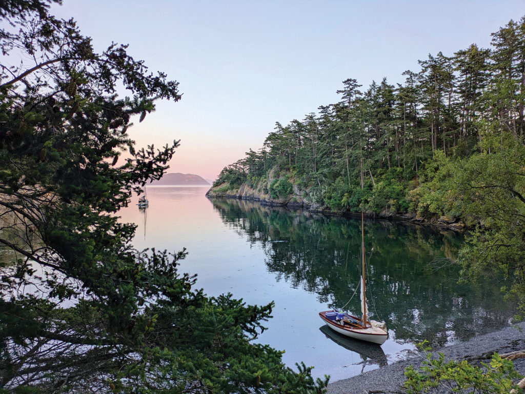 Sailboat anchored at Matia Island