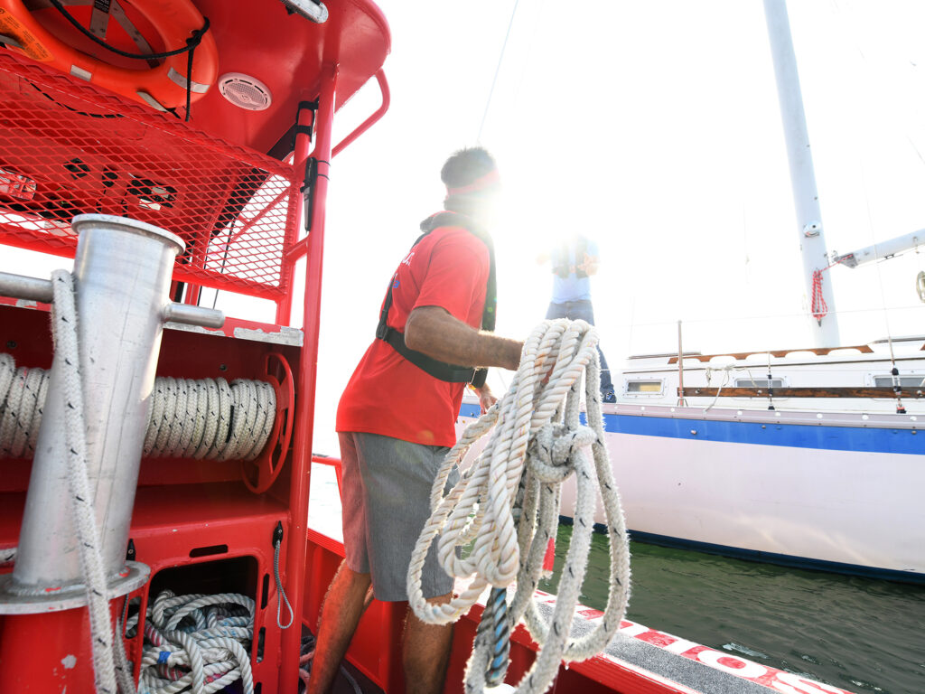 TowBoatUS response vessel